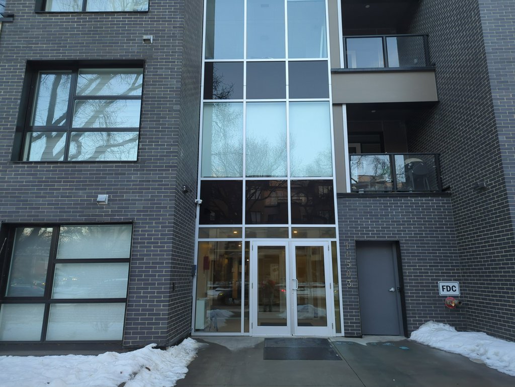 Modern Eco-Friendly 1-Bedroom Apartment in Belgravia001-1_m